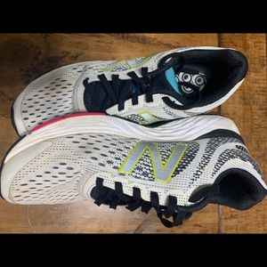 New Balance 680 V6 Size 8.5 W